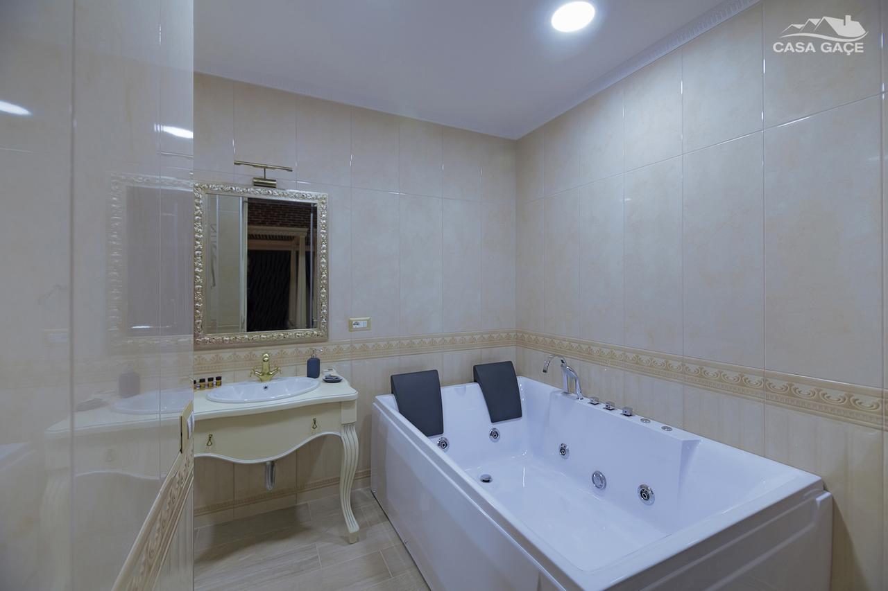 Casa Gace Hotel Korce Buitenkant foto