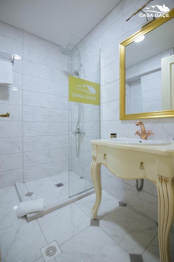 Casa Gace Hotel Korce Buitenkant foto